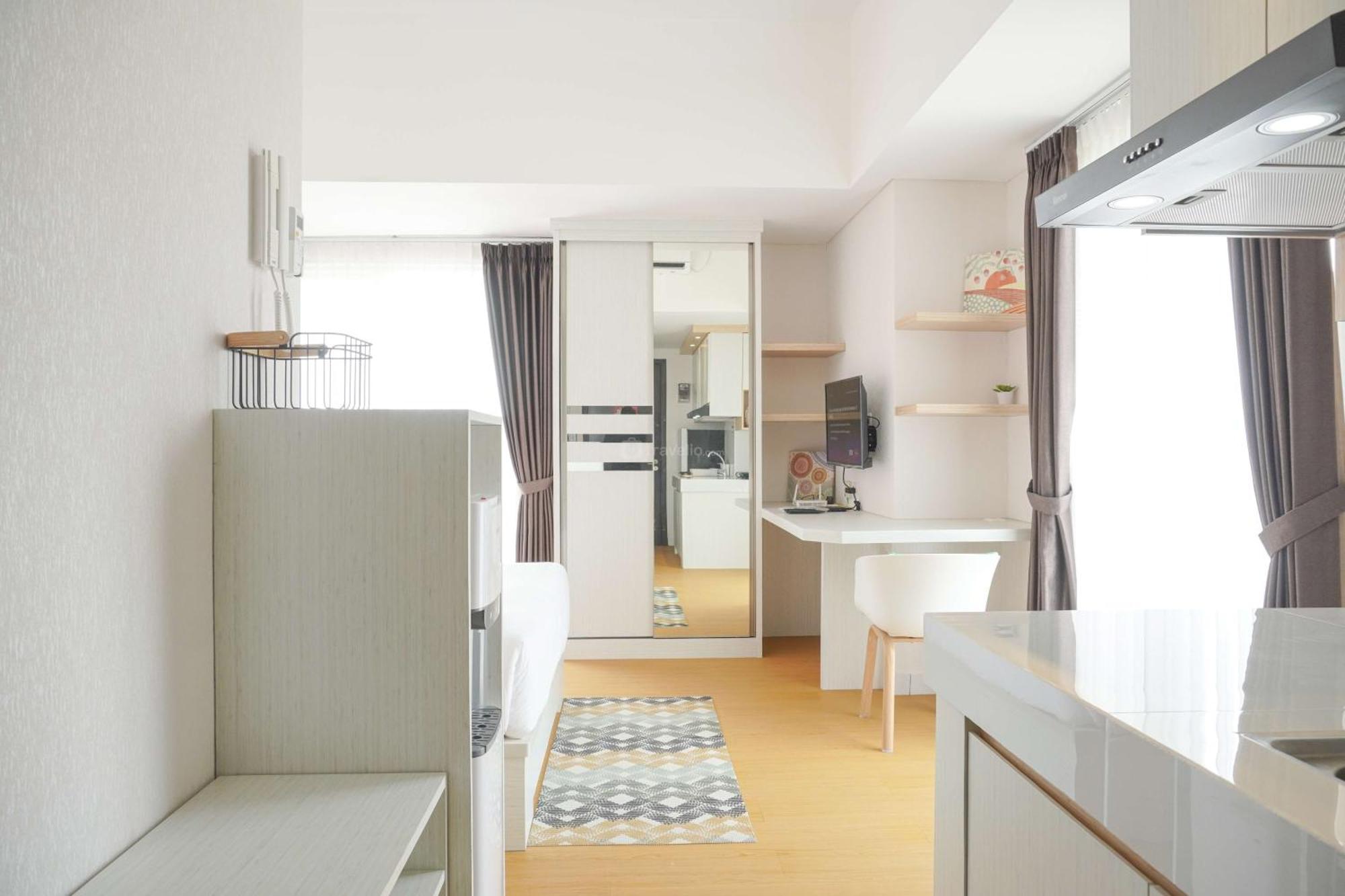 Comfort And Enjoy Living Casa De Parco By Travelio Tangerang