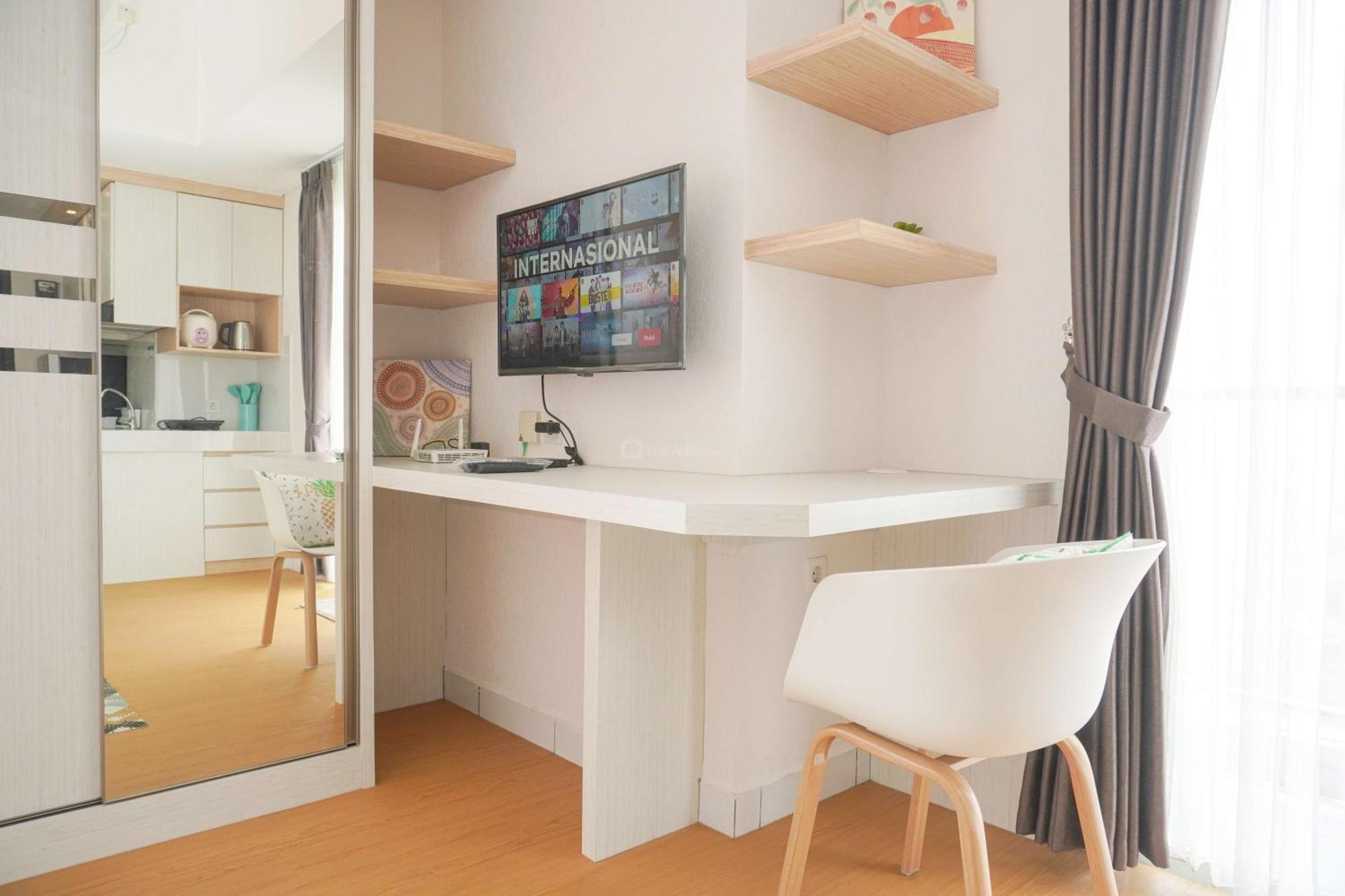 Comfort And Enjoy Living Casa De Parco By Travelio Apartemen Tangerang