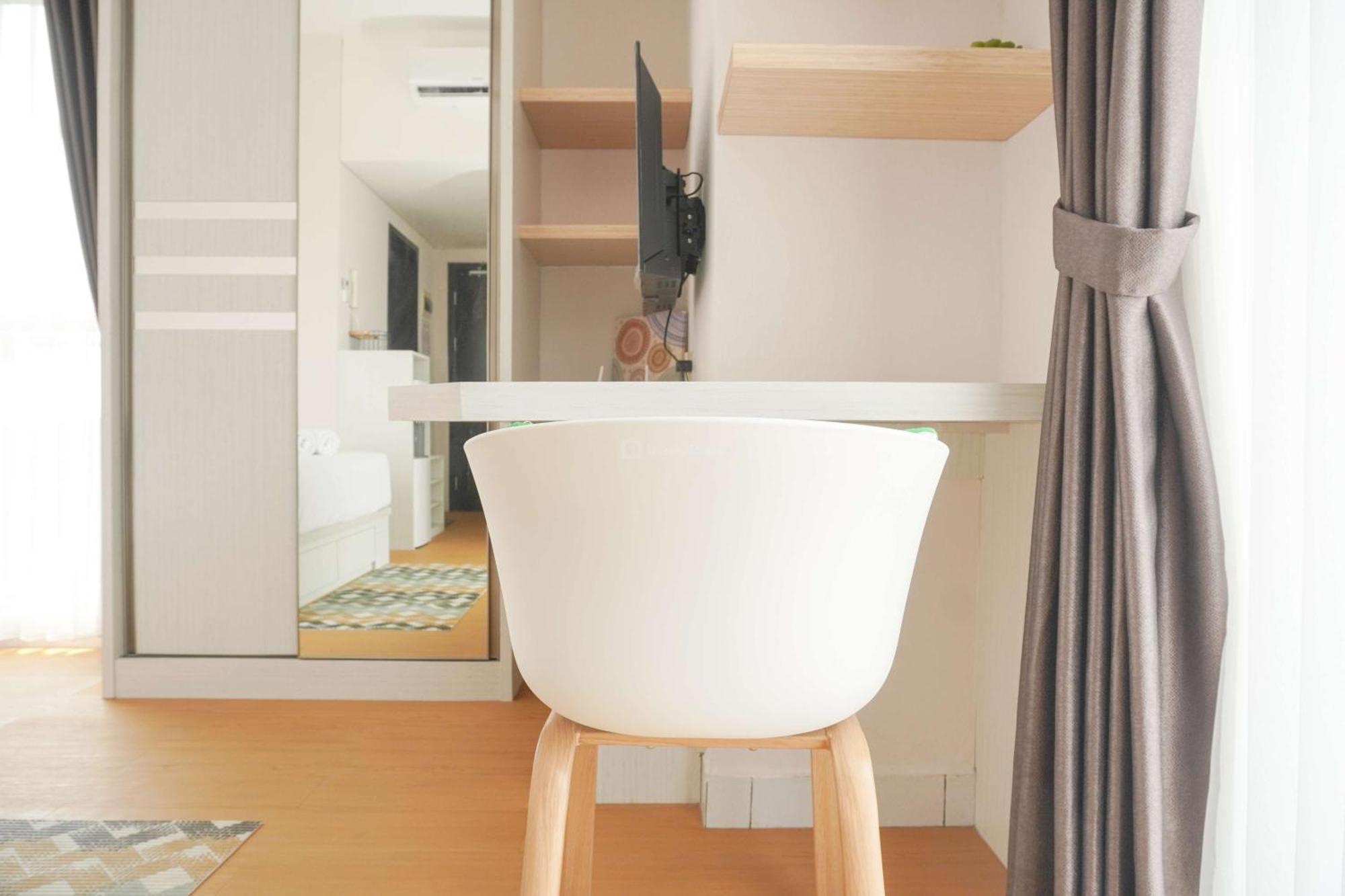 Apartemen Comfort And Enjoy Living Casa De Parco By Travelio Tangerang
